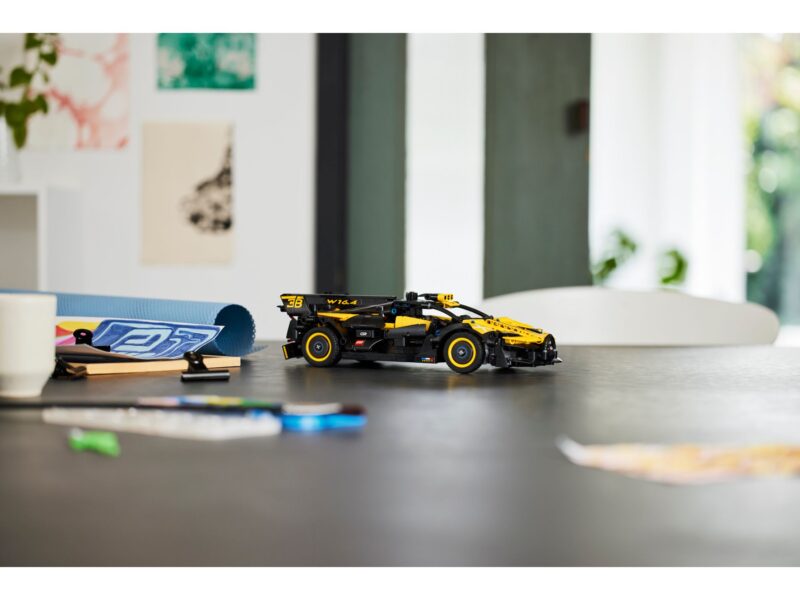 LEGO Technic Bugatti Bolide - 42151 - Afbeelding 11