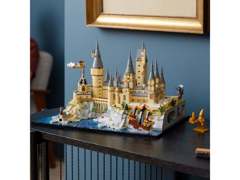 LEGO Harry Potter Kasteel Zweinstein en terrein - 76419 - Afbeelding 7