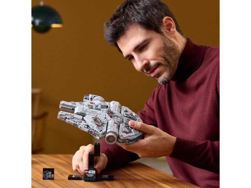 LEGO Star Wars Millennium Falcon - 75375 - Afbeelding 9