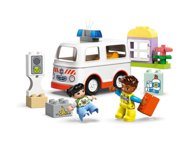 LEGO DUPLO Town Ambulance met chauffeur - 10447 - Afbeelding 3