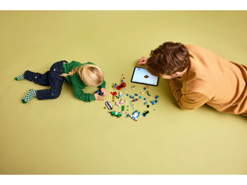 LEGO Disney Pixar Toy Story feesttrein en RC auto - 43264 - Afbeelding 10