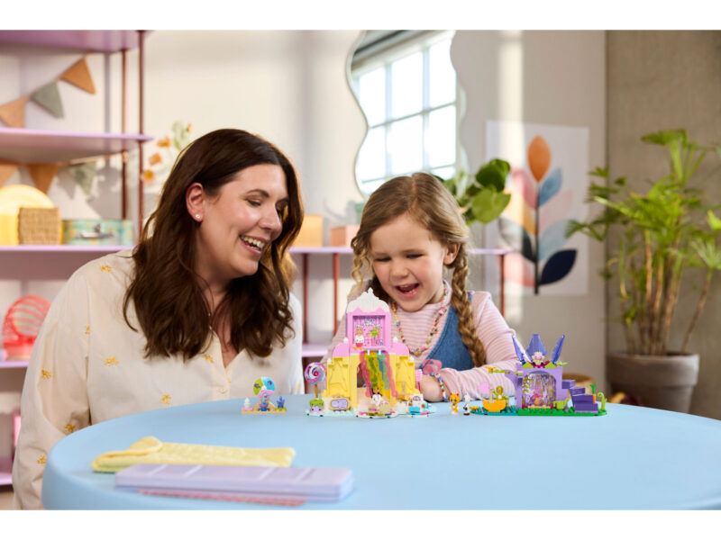 LEGO Gabby's Dollhouse Snoepjesberg en kittentuin - 11205 - Afbeelding 8