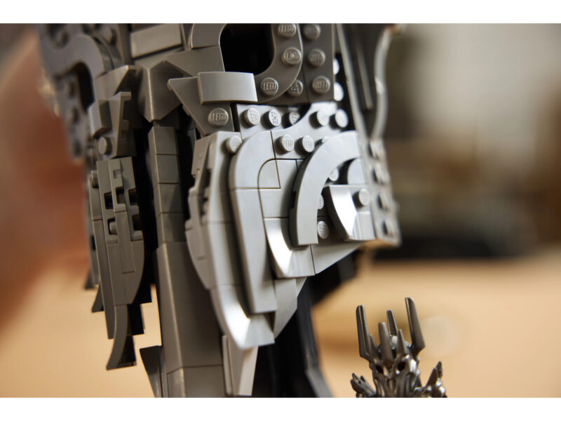 LEGO Icons The Lord of the Rings: de helm van Sauron - 11373 - Afbeelding 11