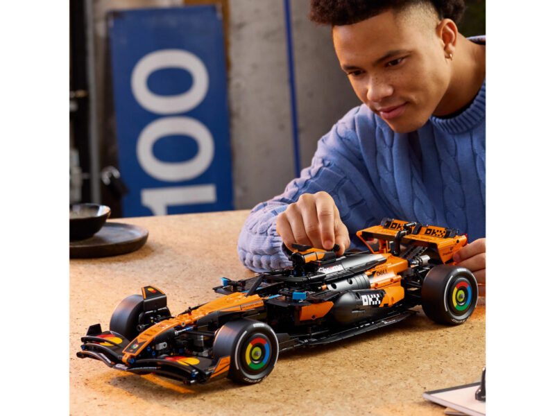 LEGO Technic McLaren MCL39 F1 auto - 42228 - Afbeelding 9